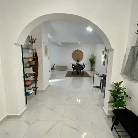 Victoria's Spacious